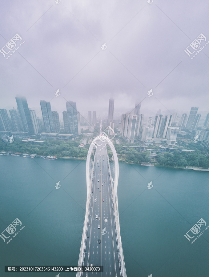 雨中的桥梁柳州白沙大桥航拍