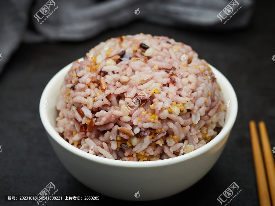 糙米饭杂粮饭