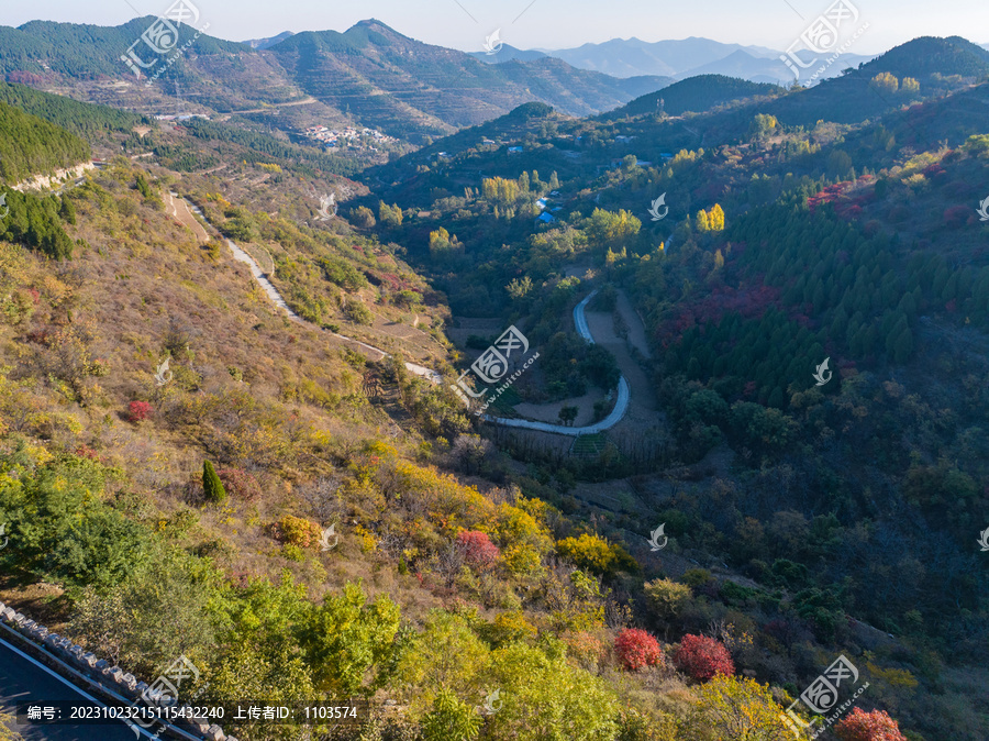 济南彩石劈山红叶