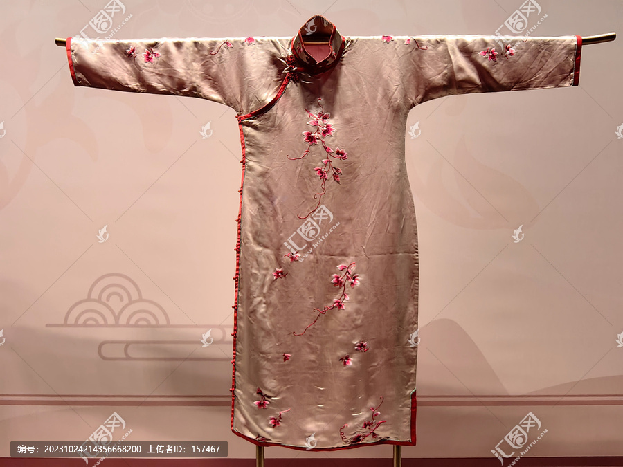 传统旗袍长袖旗袍