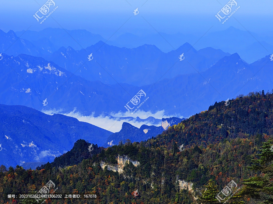 神农架高山峡谷