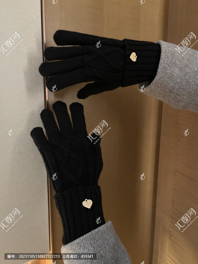 黑色保暖手套