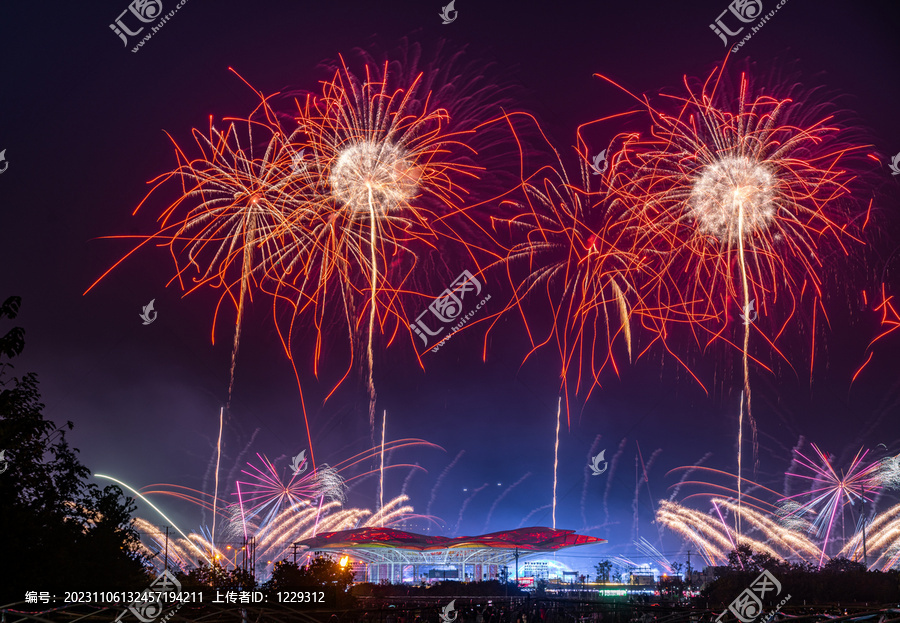 浏阳天空剧场烟花节烟花汇演