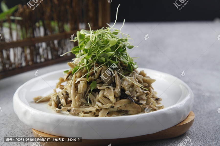 鮮竹筍拌豆芽