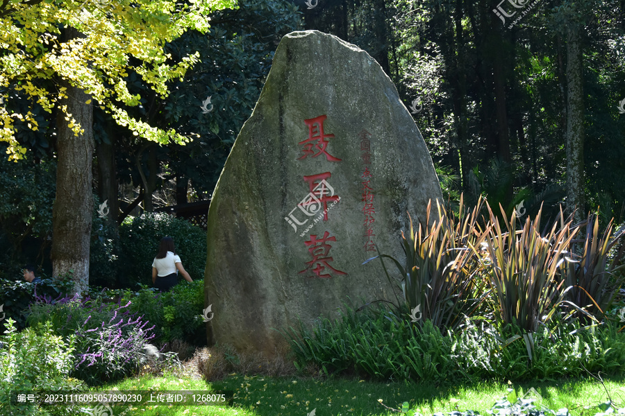 云南昆明滇池翠湖西山