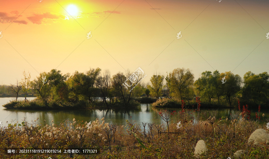 夕阳湖泊美景