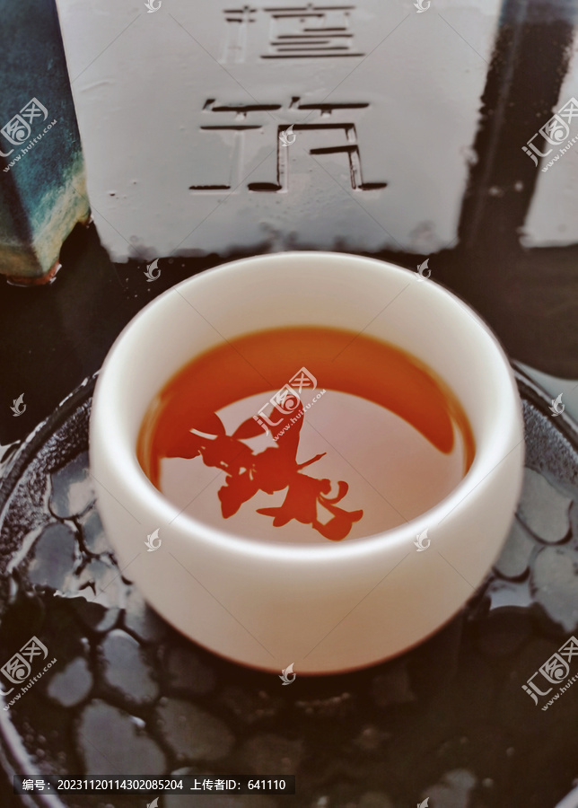 白瓷茶杯