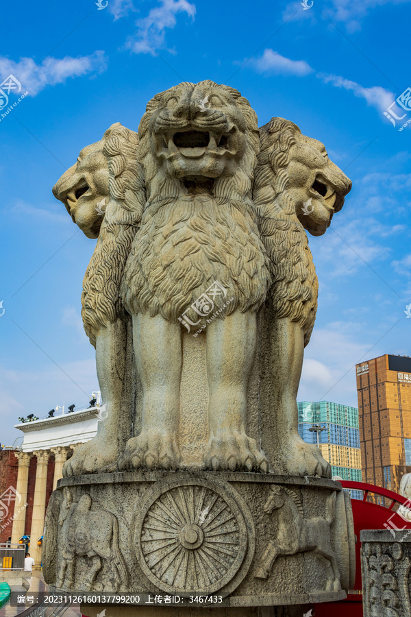 深圳世界之窗动物雕塑三面狮
