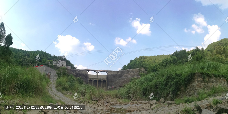 胜天湖水坝