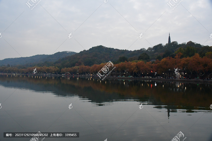 秋天的西湖景色