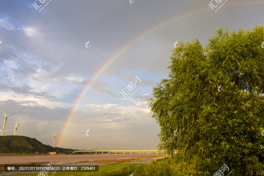 雨后彩虹