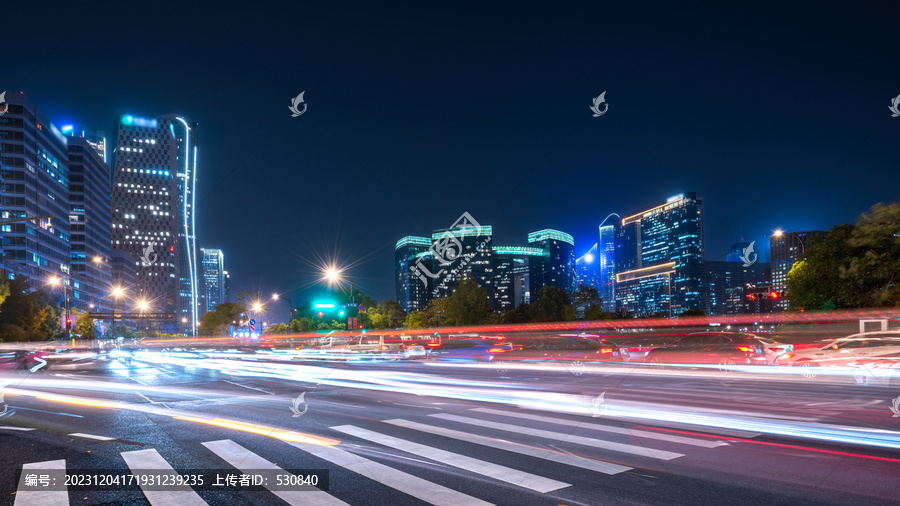 户外城市街道车流光影轨迹夜景