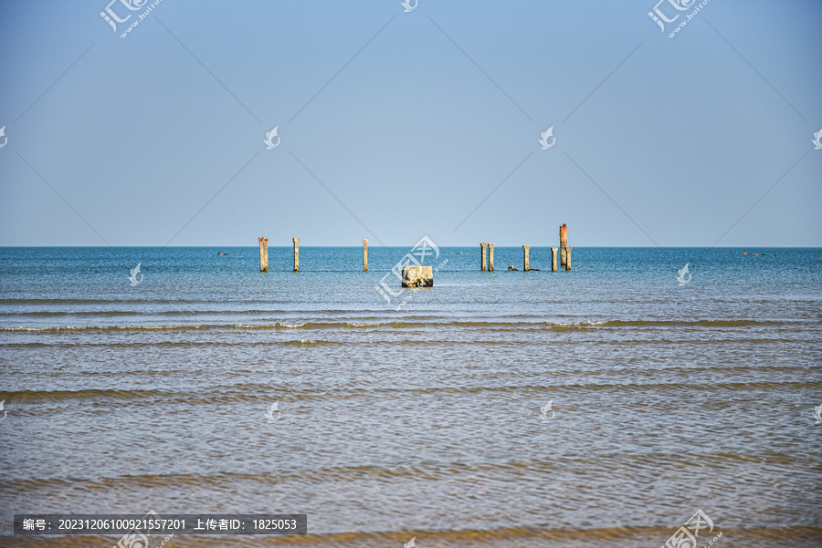 海里的柱子自然风光