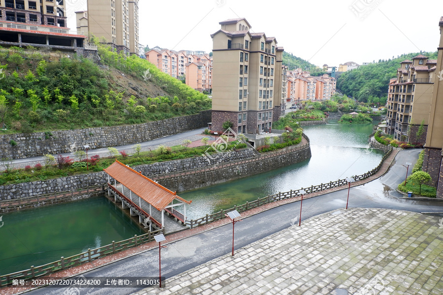 避暑房小区造景