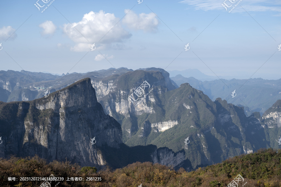 张家界天门山风景区山顶风光