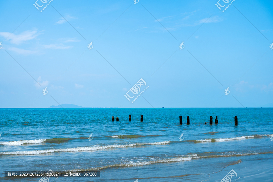 海滩波浪