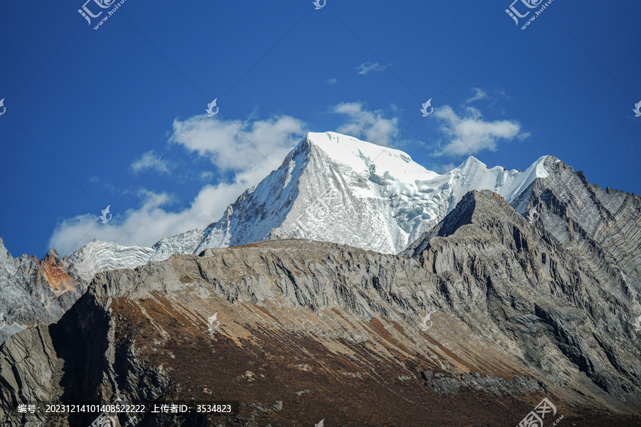 亚丁稻城神山