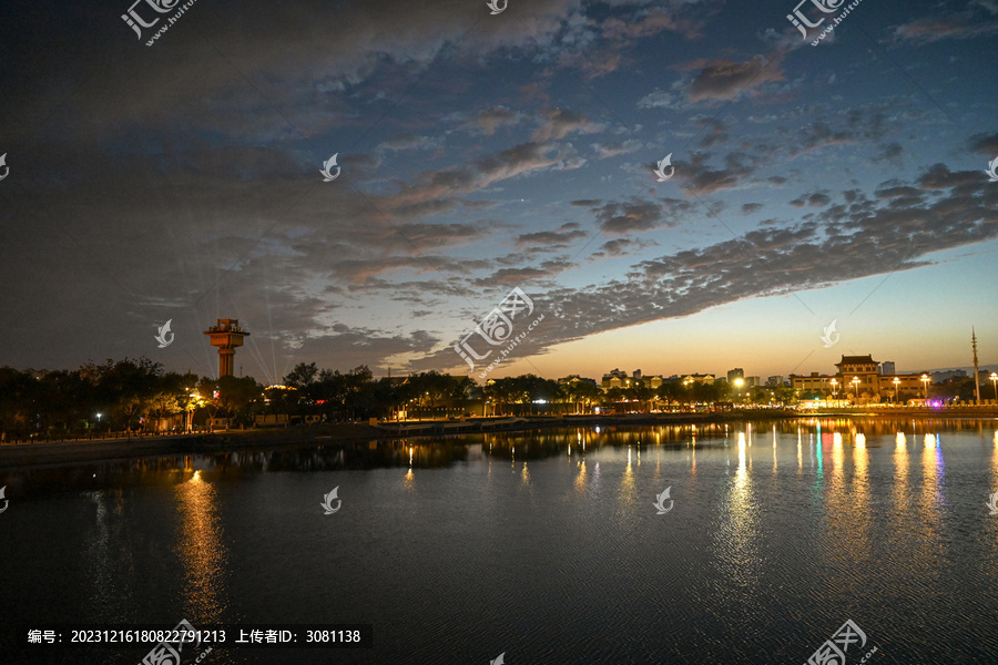 中国开封包公湖日落夕阳风光