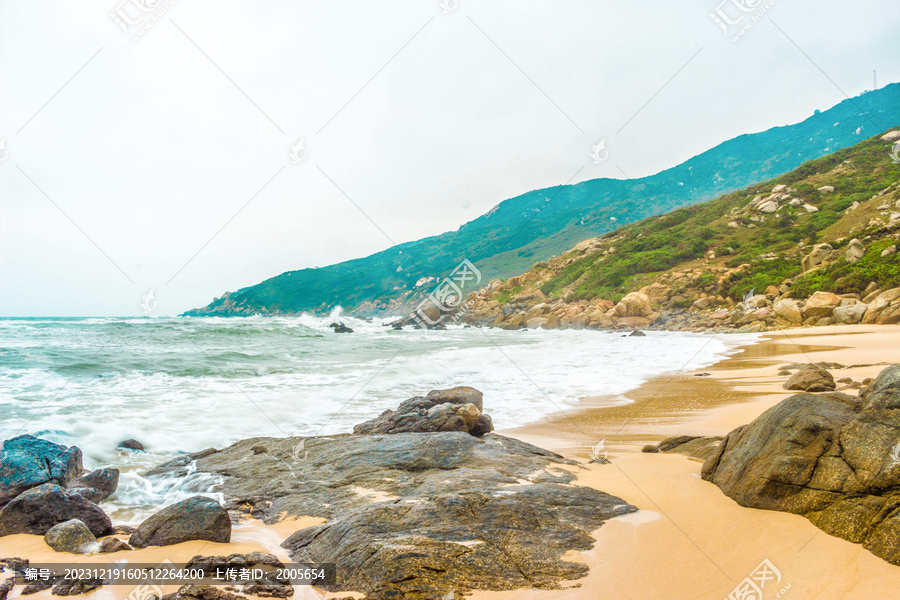 海南文昌海滩海浪风景