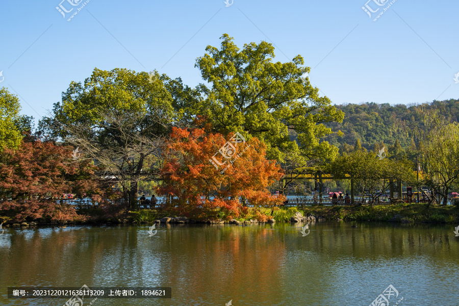 深秋的西湖美景