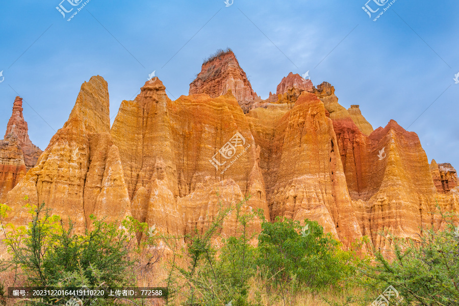 云南元谋浪巴铺土林风景