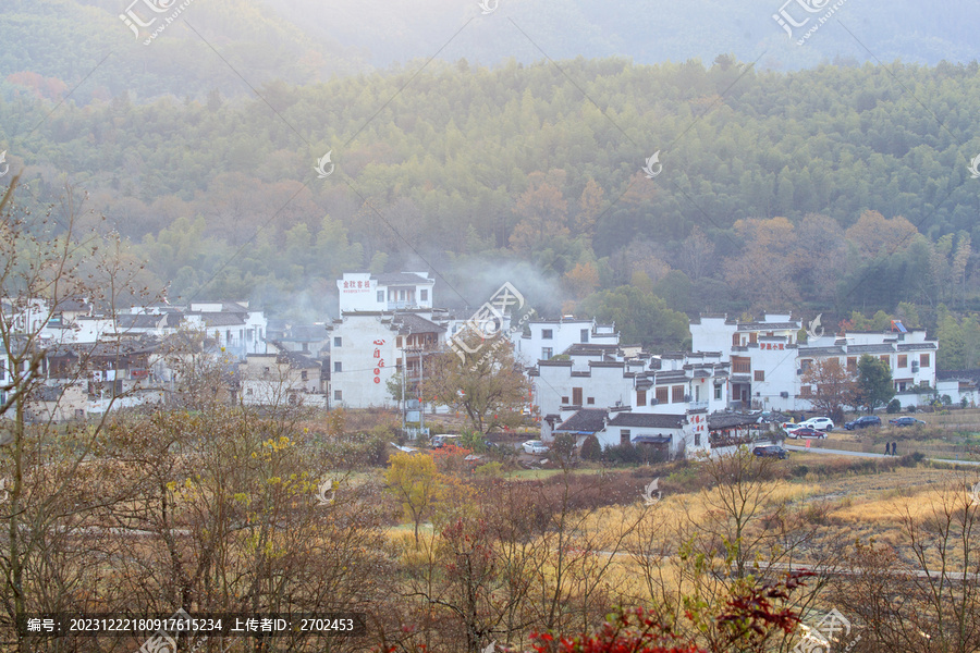 秋天的塔川