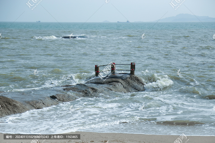 涨潮海水