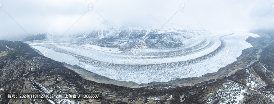 西藏昌都八宿雅隆冰川