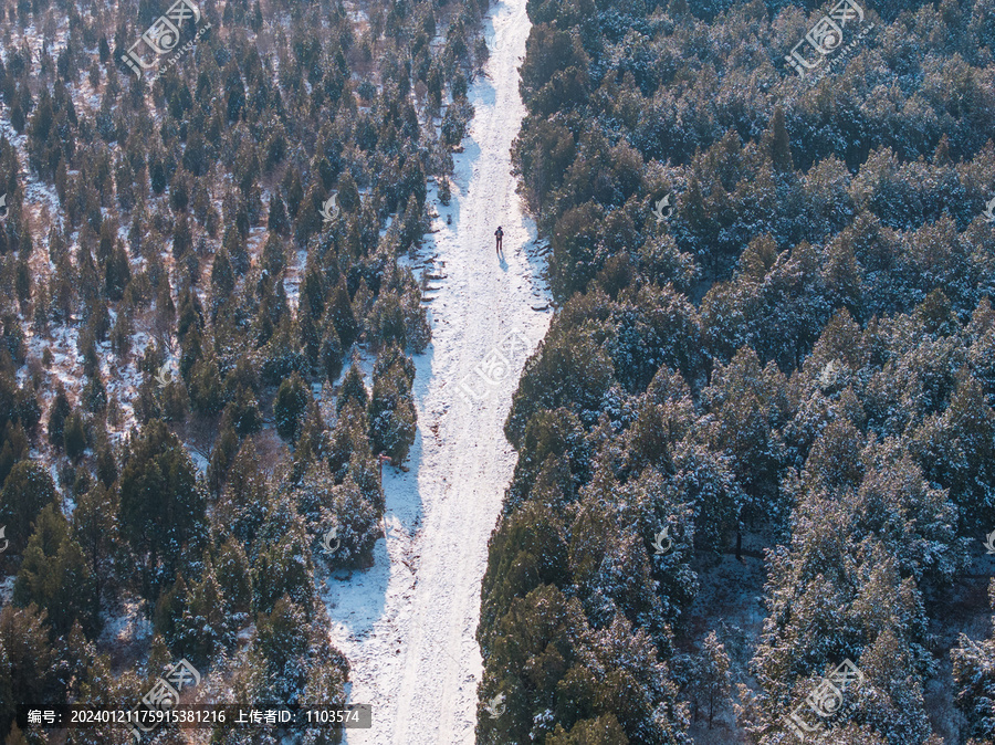 济南白云山雪后徒步