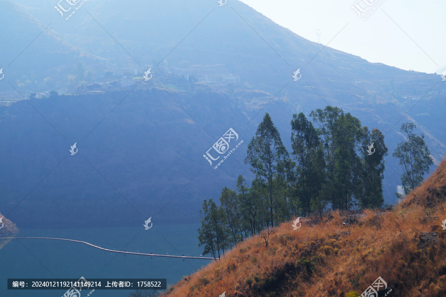 云南大山人家