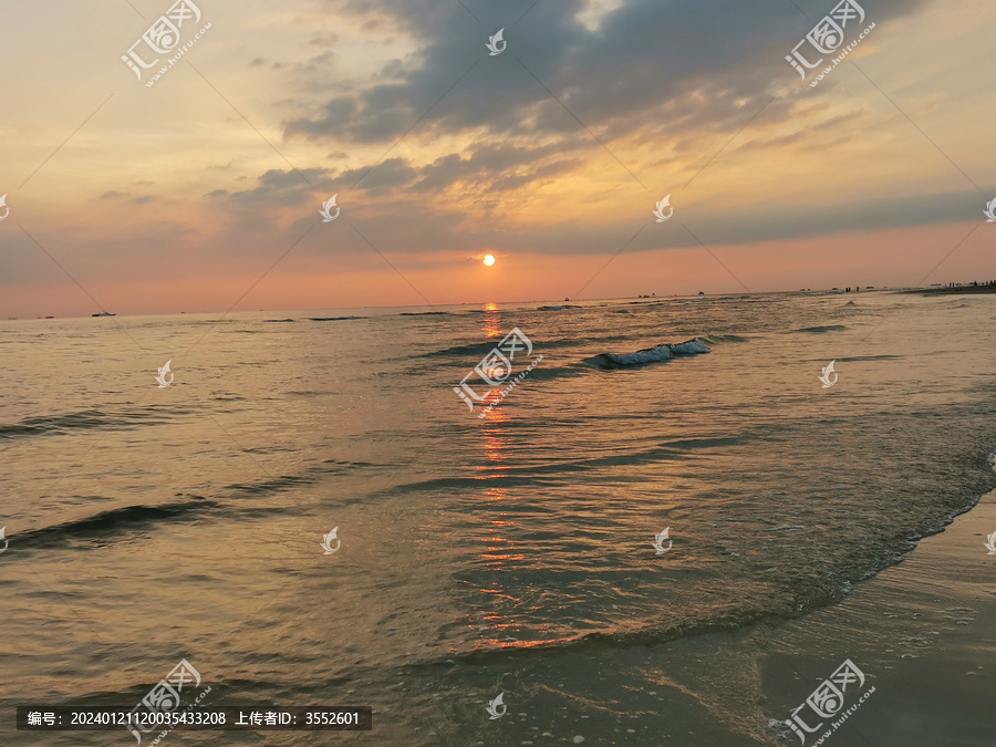 海上落日