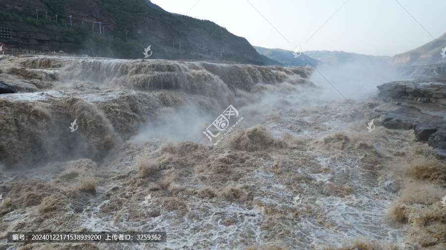 黄河壶口群瀑布