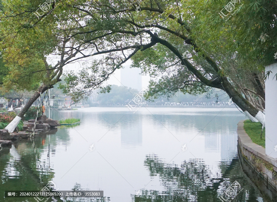 湖边风景