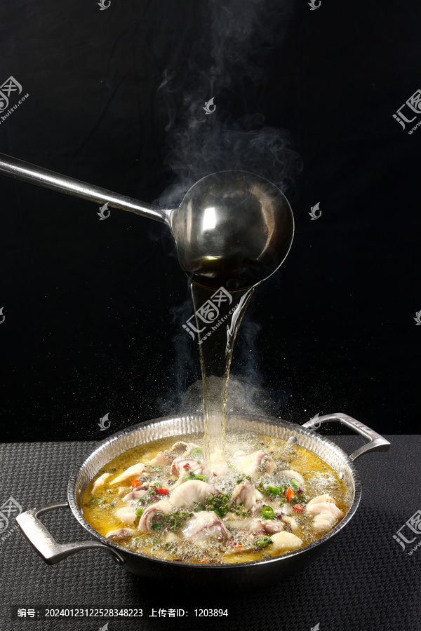 豆花酸菜鱼锅