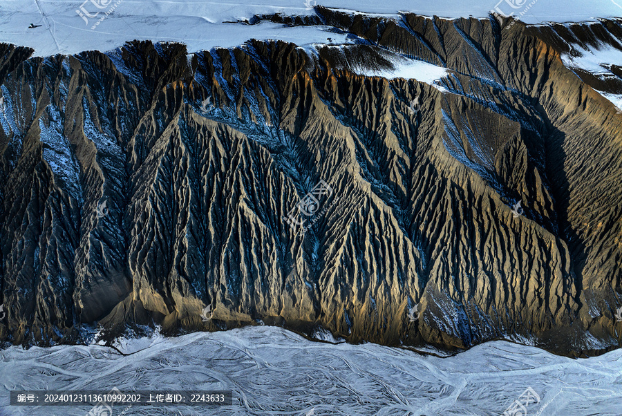 新疆克拉玛依独山子大峡谷雪景