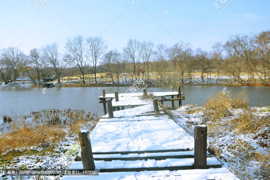 栈道雪景