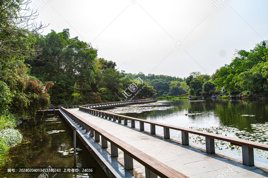 状元泉文化园栈道