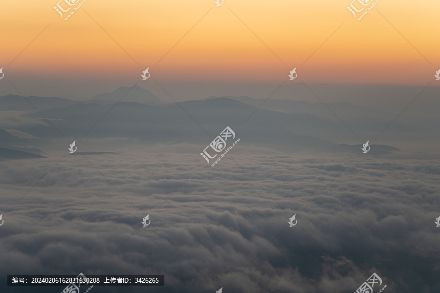 西双版纳景洪市上空的云海