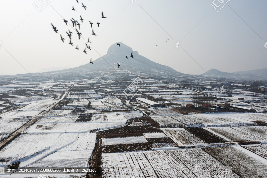 航拍太皇崮梯田雪景