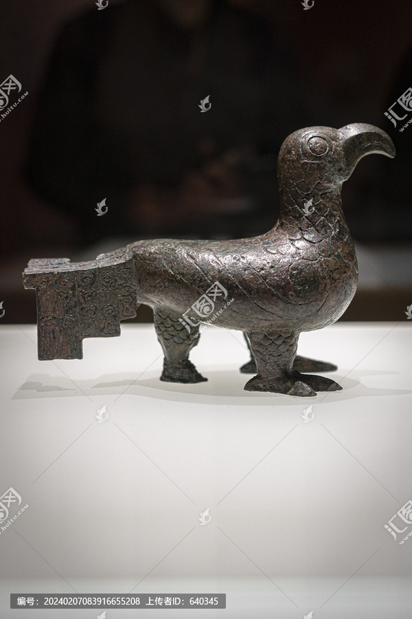 青铜器鸟文物
