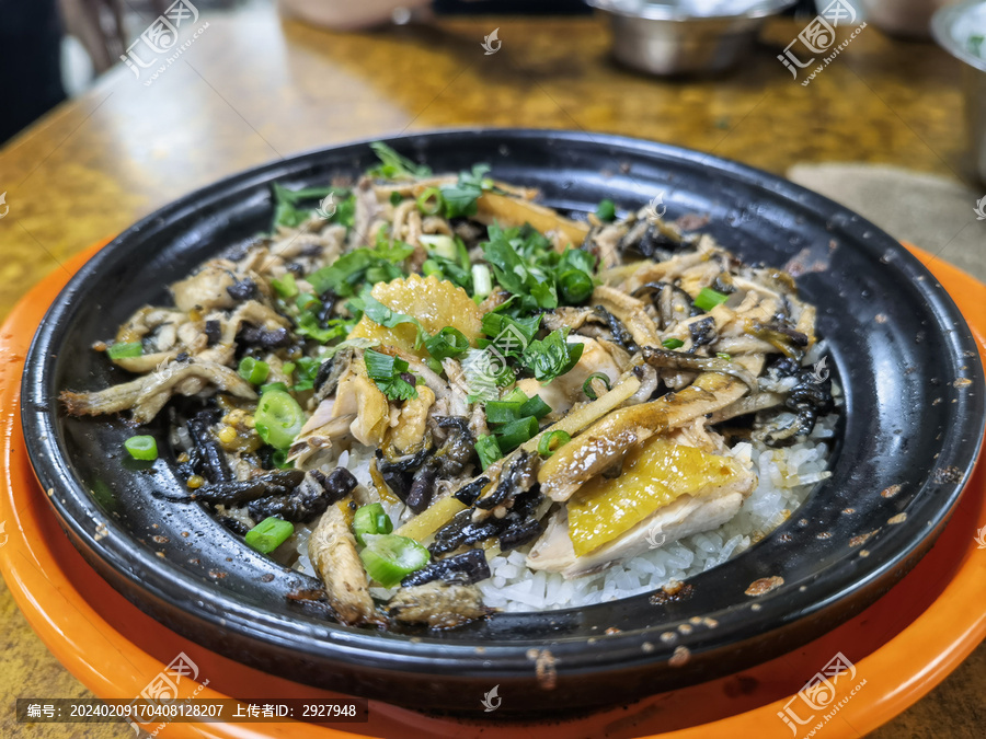 黄鳝咸鸡煲仔饭