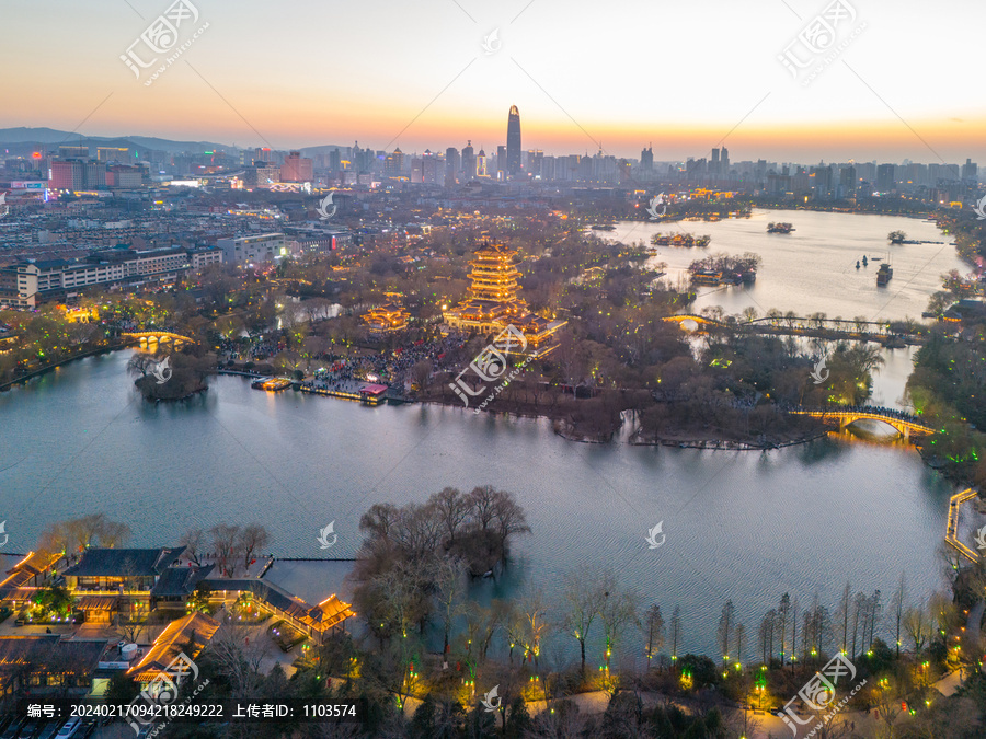 济南大明湖夜景