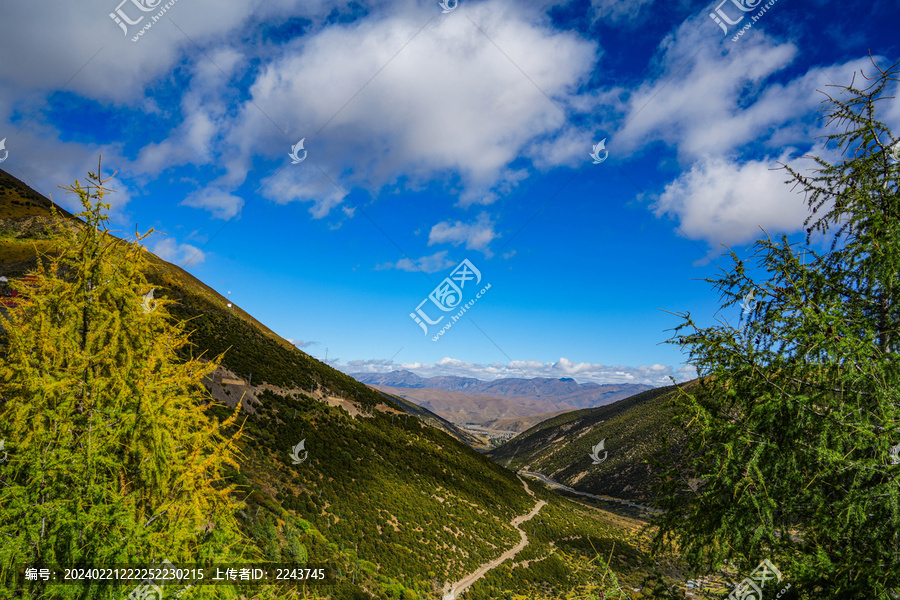 甘孜波瓦山色拉乡