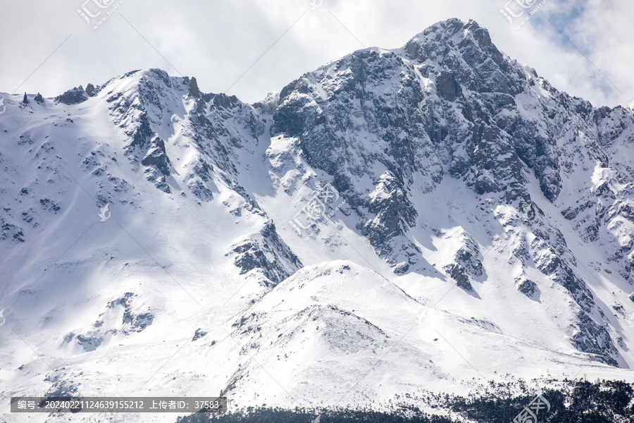 白马雪山