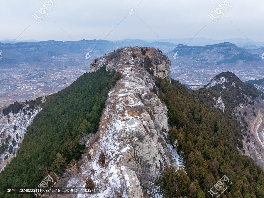 济南三媳妇山雪景