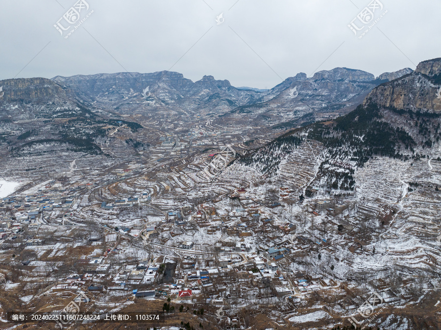 济南三媳妇山雪景