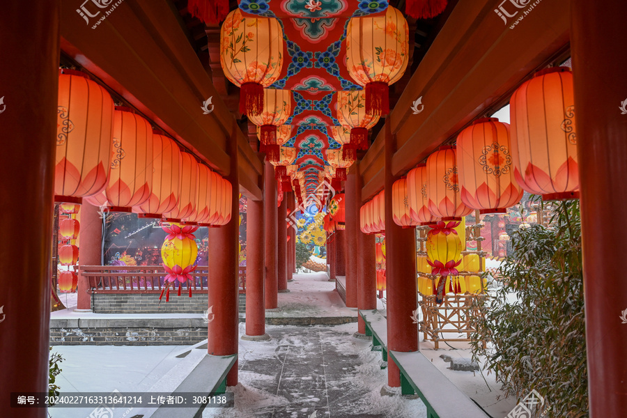 开封清明上河园大雪建筑灯笼雪景