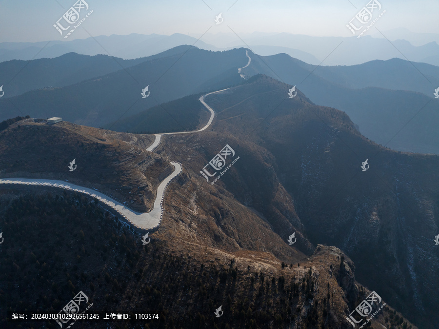 济南黑峪顶山路