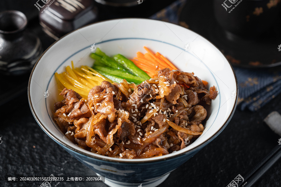 日式牛肉饭