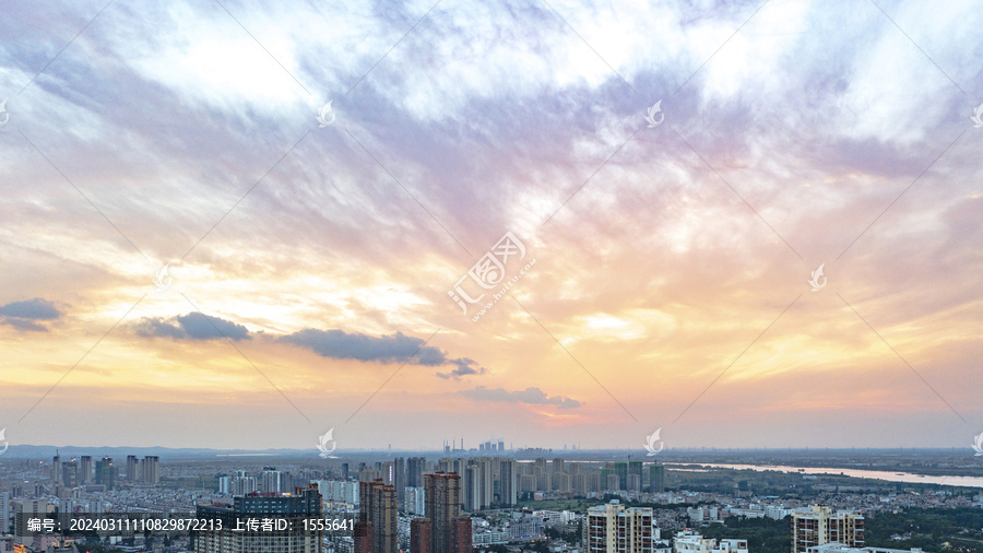 夏日壮观天空晚霞